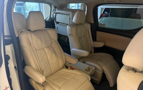Toyota Alphard III, 2018 год, 4 100 000 рублей, 20 фотография