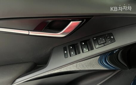 KIA Niro, 2023 год, 1 560 000 рублей, 8 фотография