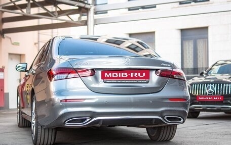 Mercedes-Benz E-Класс, 2022 год, 5 500 000 рублей, 6 фотография