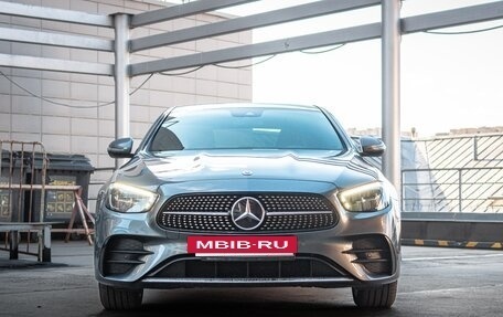Mercedes-Benz E-Класс, 2022 год, 5 500 000 рублей, 2 фотография