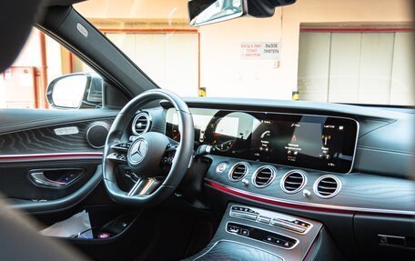 Mercedes-Benz E-Класс, 2022 год, 5 500 000 рублей, 23 фотография
