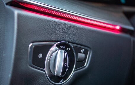 Mercedes-Benz E-Класс, 2022 год, 5 500 000 рублей, 15 фотография