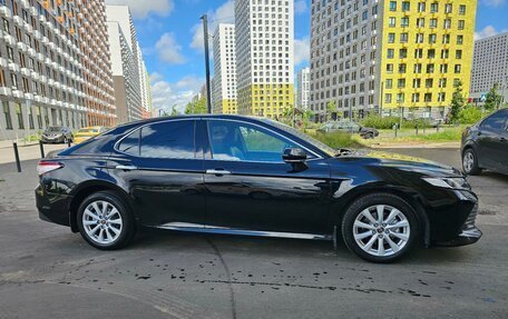 Toyota Camry, 2019 год, 2 650 000 рублей, 4 фотография