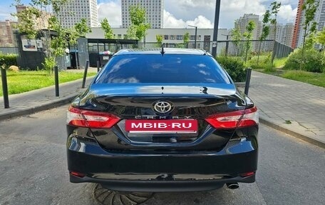 Toyota Camry, 2019 год, 2 650 000 рублей, 7 фотография