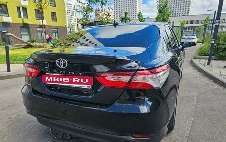 Toyota Camry, 2019 год, 2 650 000 рублей, 8 фотография