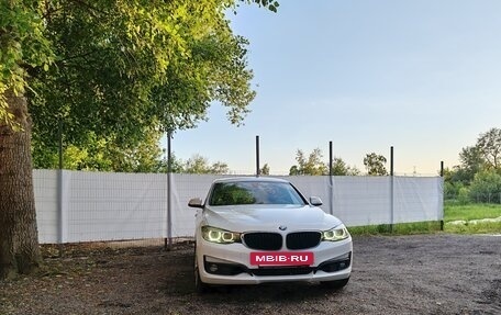 BMW 3 серия, 2019 год, 3 200 000 рублей, 2 фотография