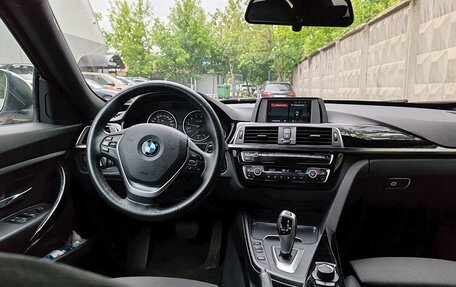 BMW 3 серия, 2019 год, 3 200 000 рублей, 11 фотография