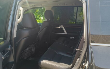 Toyota Land Cruiser 200, 2016 год, 6 700 000 рублей, 10 фотография