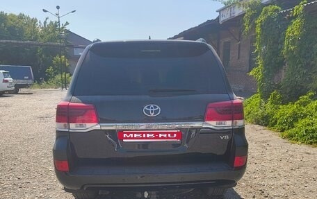 Toyota Land Cruiser 200, 2016 год, 6 700 000 рублей, 6 фотография