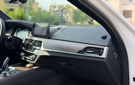 BMW 5 серия, 2017 год, 4 299 000 рублей, 36 фотография