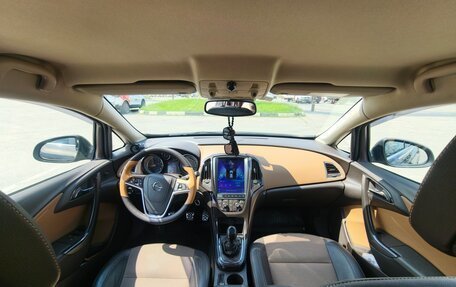 Opel Astra J, 2012 год, 1 150 000 рублей, 14 фотография