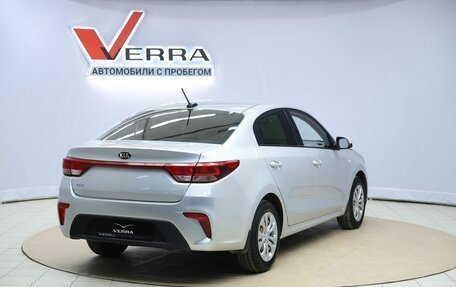KIA Rio IV, 2018 год, 950 000 рублей, 5 фотография