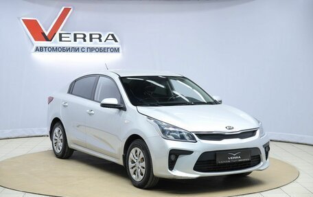 KIA Rio IV, 2018 год, 950 000 рублей, 3 фотография
