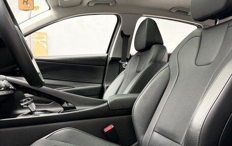 Hyundai Elantra, 2023 год, 1 305 000 рублей, 12 фотография