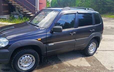 Chevrolet Niva I рестайлинг, 2012 год, 575 000 рублей, 4 фотография
