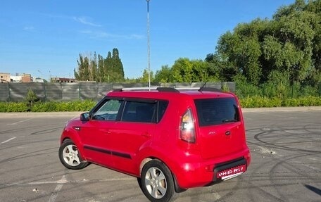 KIA Soul I рестайлинг, 2010 год, 750 000 рублей, 3 фотография