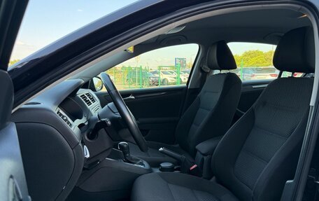 Volkswagen Jetta VI, 2011 год, 1 299 000 рублей, 8 фотография