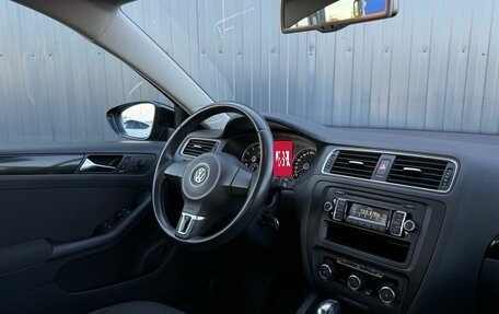 Volkswagen Jetta VI, 2011 год, 1 299 000 рублей, 11 фотография