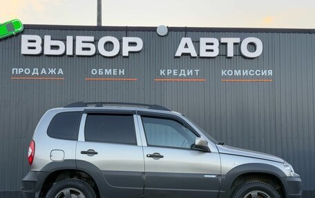 Chevrolet Niva I рестайлинг, 2011 год, 595 000 рублей, 3 фотография
