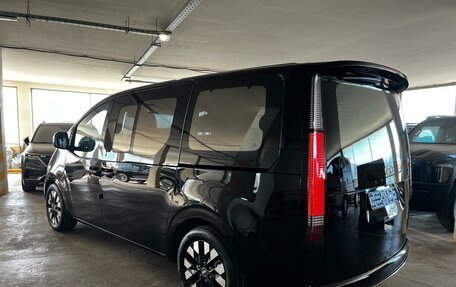 Hyundai Staria, 2025 год, 7 598 000 рублей, 5 фотография
