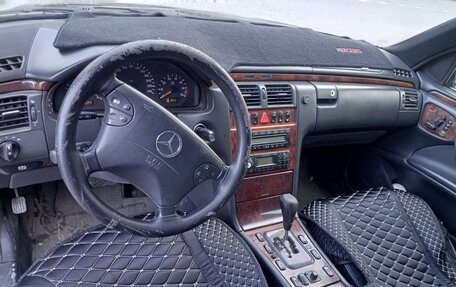 Mercedes-Benz E-Класс, 1999 год, 650 000 рублей, 9 фотография