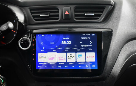 KIA Rio III рестайлинг, 2015 год, 998 000 рублей, 17 фотография