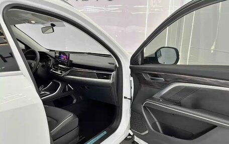 Haval H6, 2023 год, 1 170 000 рублей, 9 фотография