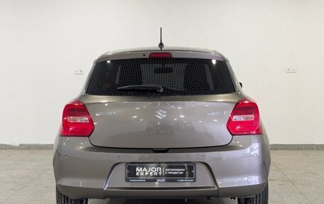 Suzuki Swift V, 2024 год, 1 800 000 рублей, 3 фотография