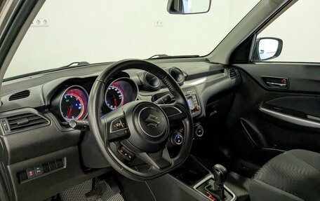 Suzuki Swift V, 2024 год, 1 800 000 рублей, 7 фотография