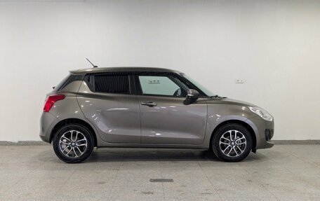 Suzuki Swift V, 2024 год, 1 800 000 рублей, 26 фотография