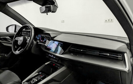Audi A3, 2021 год, 2 370 000 рублей, 11 фотография