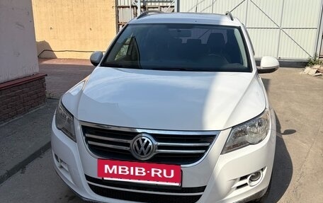 Volkswagen Tiguan I, 2010 год, 950 000 рублей, 2 фотография