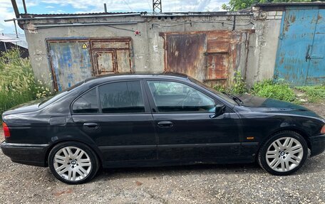 BMW 5 серия, 1997 год, 355 555 рублей, 2 фотография