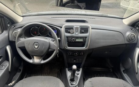 Renault Logan II, 2015 год, 820 000 рублей, 8 фотография