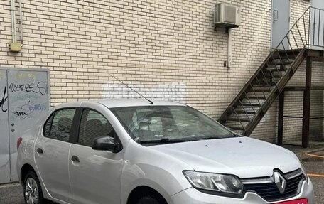 Renault Logan II, 2015 год, 820 000 рублей, 5 фотография