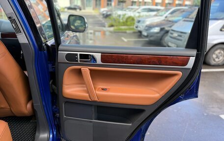 Volkswagen Touareg III, 2003 год, 575 000 рублей, 16 фотография