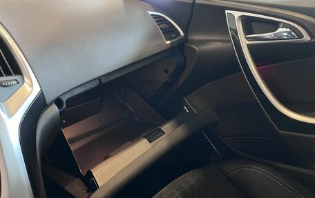 Opel Astra J, 2014 год, 722 000 рублей, 25 фотография