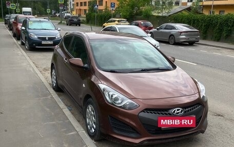 Hyundai i30 II рестайлинг, 2013 год, 960 000 рублей, 2 фотография