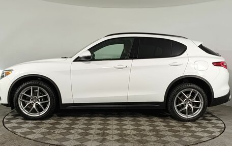 Alfa Romeo Stelvio, 2017 год, 3 100 000 рублей, 4 фотография