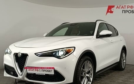 Alfa Romeo Stelvio, 2017 год, 3 100 000 рублей, 3 фотография