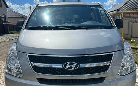 Hyundai Grand Starex Grand Starex I рестайлинг 2, 2011 год, 1 300 000 рублей, 1 фотография