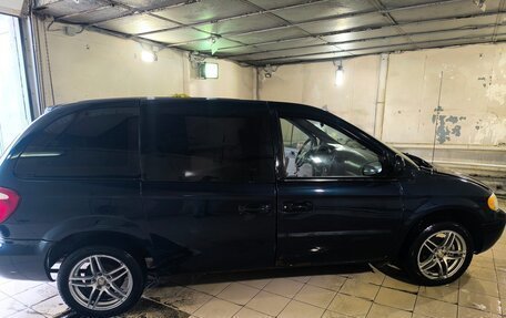 Chrysler Voyager IV, 2002 год, 245 000 рублей, 2 фотография