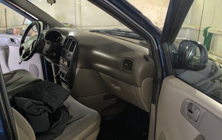Chrysler Voyager IV, 2002 год, 245 000 рублей, 6 фотография