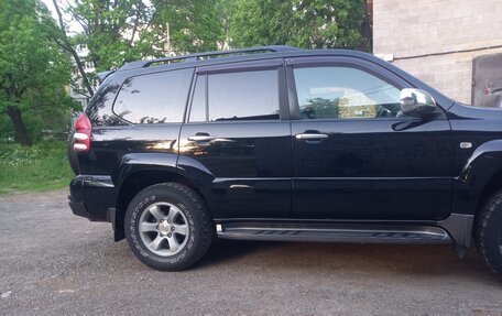 Toyota Land Cruiser Prado 120 рестайлинг, 2007 год, 2 000 000 рублей, 3 фотография