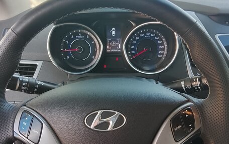 Hyundai Elantra V, 2013 год, 800 000 рублей, 10 фотография