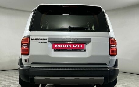 Toyota Land Cruiser Prado, 2024 год, 8 999 000 рублей, 5 фотография