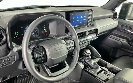 Toyota Land Cruiser Prado, 2024 год, 8 999 000 рублей, 12 фотография