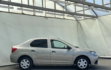 Renault Logan II, 2018 год, 680 000 рублей, 7 фотография