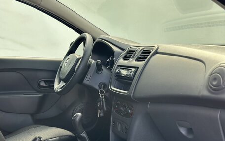 Renault Logan II, 2018 год, 680 000 рублей, 9 фотография