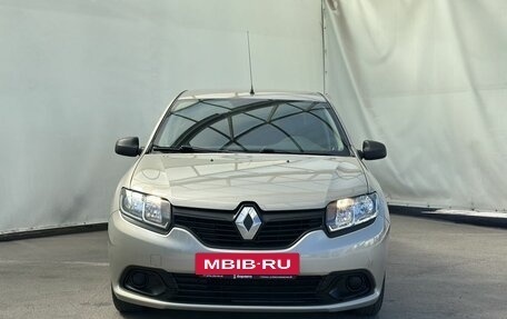 Renault Logan II, 2018 год, 680 000 рублей, 3 фотография
